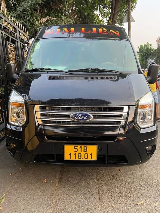 Xe Kim Liên ( An Giang ) Mặt trước xe Limousine 9 chỗ