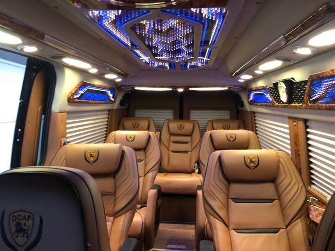 Xe Hoàng Vũ Limousine Nội thất Limousine 9 chỗ