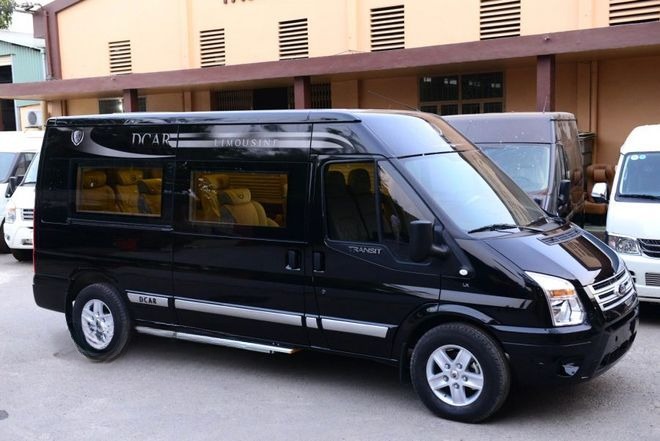 Xe Eco Green Limousine Bên hông xe Xe Limousine 9 chỗ Vip