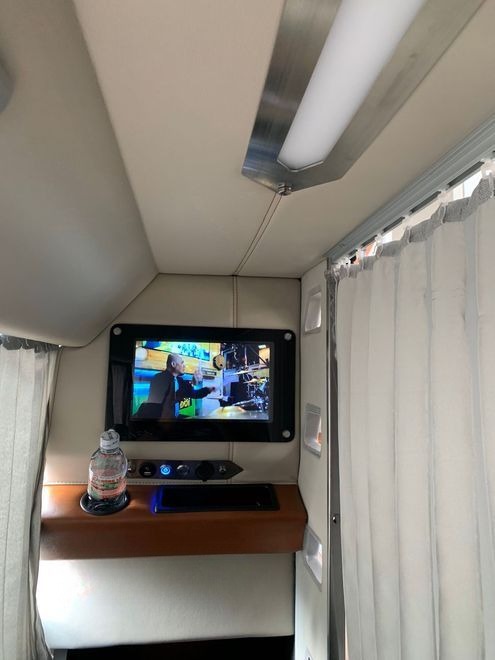 Xe Dũng Lệ Tiện ích Limousine Giường nằm 34 chỗ