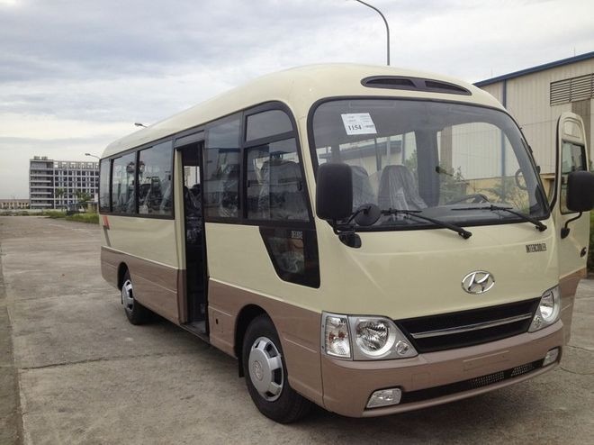 Xe Taxi Nội Bài Mặt trước xe Ghế ngồi 29 chỗ