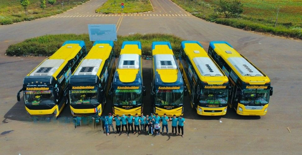 Xe Kính Diên Hồng Mặt trước xe Limousine 24 Phòng
