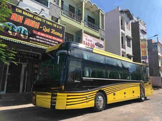 Xe Lovabus Bên hông xe Limousine giường phòng 21 chỗ