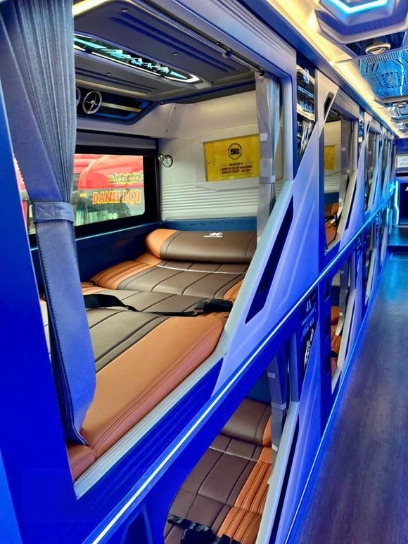 Xe Năm Lu  Giường nằm Tiện ích Nội thất Limousine 24 Phòng 