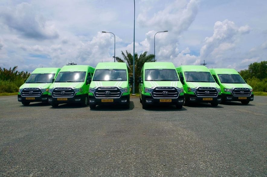 Xe MEKO Limousine Mặt trước xe Limousine 9 chỗ