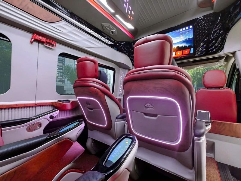 Xe Hà Phương Sunrise Nội thất Tiện ích Limousine 9 chỗ