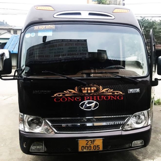 Xe Công Phương VIP Mặt trước xe Limousine 15 chỗ