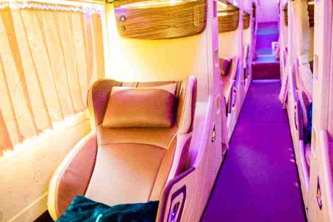 Xe Hải Phú Giường nằm Limousine giường phòng đơn 34 chỗ