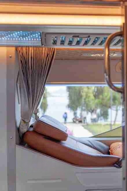 Xe Phú Lộc (Huế) Giường nằm Tiện ích Limousine giường phòng 34 chỗ 
