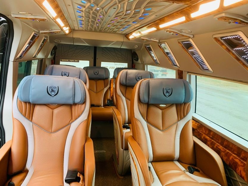 Xe Tiến Minh Luxury Bus Nội thất Limousine 9 chỗ