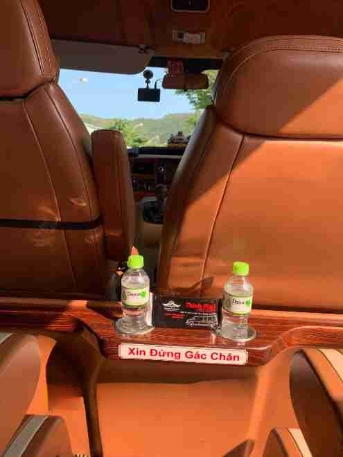Xe Thịnh Phát - Tuấn Anh Tiện ích Limousine 9 chỗ