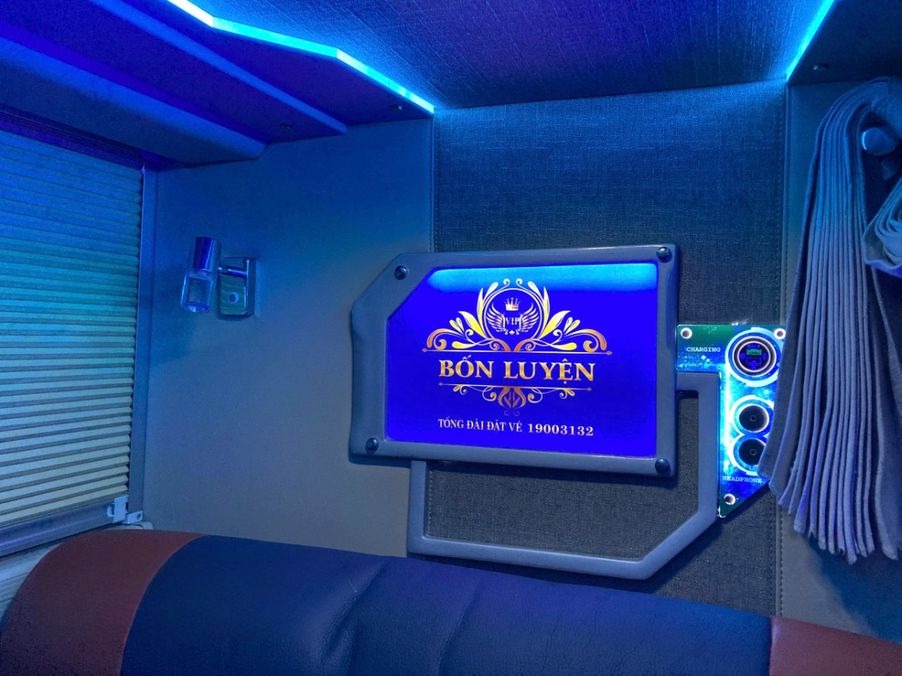 Xe Bốn Luyện Express Nội thất Limousine 24 Phòng Đôi