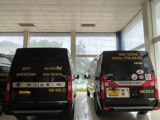 Xe Nam Cường Limousine Mặt sau xe Limousine 16 chỗ