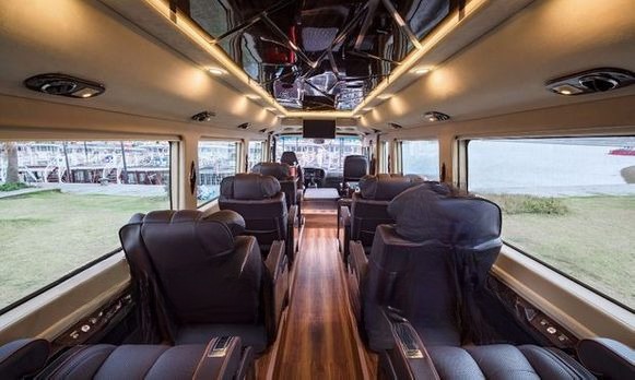VIP Limousine 12 chỗ Rosa Eco Bus