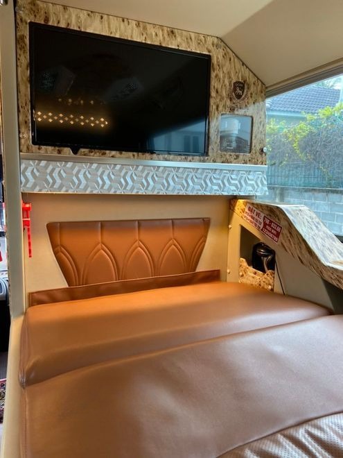 Xe Hòa Thuận Anh Tiện ích Giường Phòng Limousine 22 chỗ