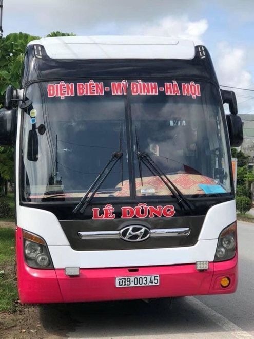 Xe Lê Dũng Mặt trước xe Giường nằm 41 chỗ