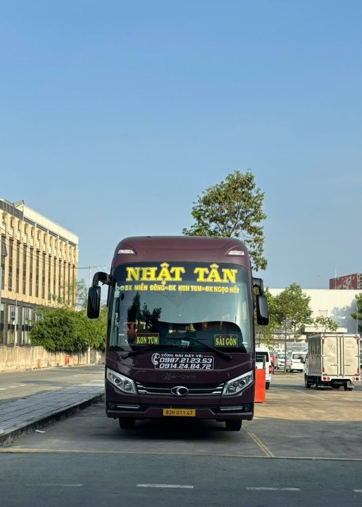 Xe Nhật Tân Mặt trước xe Limousine 34 phòng