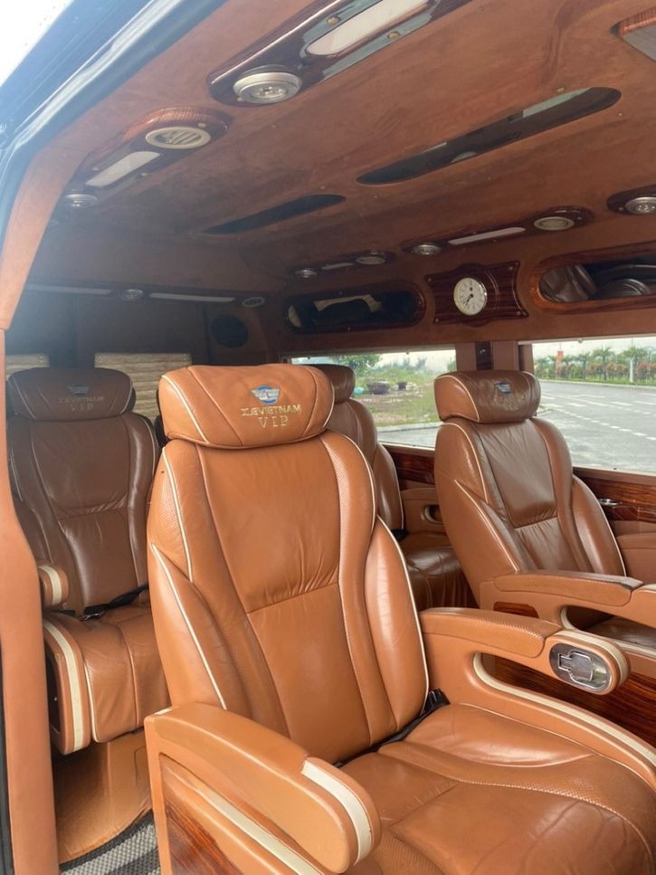 Xe Bắc Ninh Limousine Tiện ích Nội thất Limousine 9 chỗ