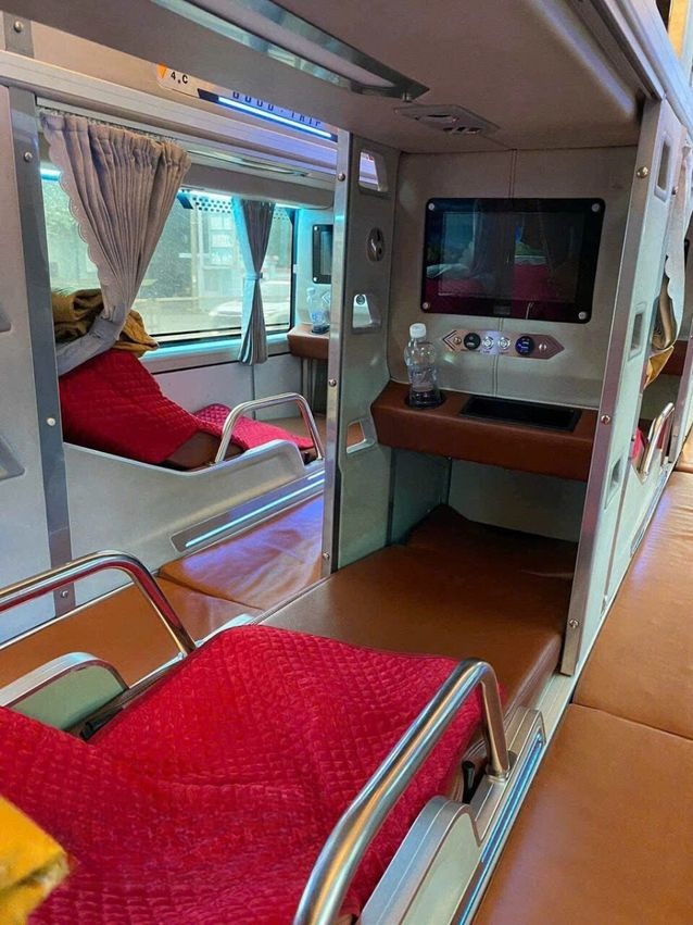 Xe Quang Dũng Limousine undefined