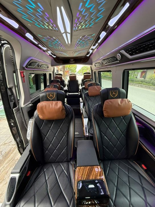 Xe Minh Châu Limousine Ghế ngồi Nội thất Limousine 11 chỗ