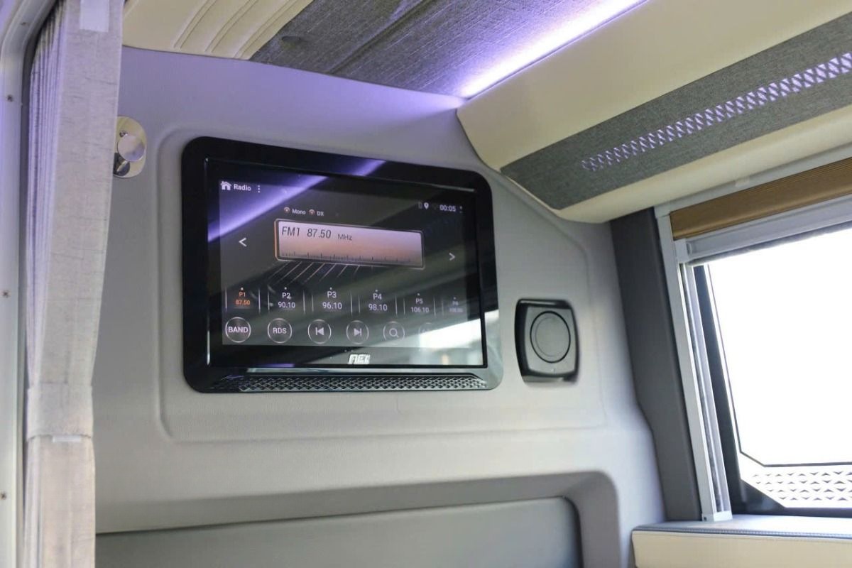 Xe Thanh Bắc Tiện ích Nội thất Limousine 22 phòng