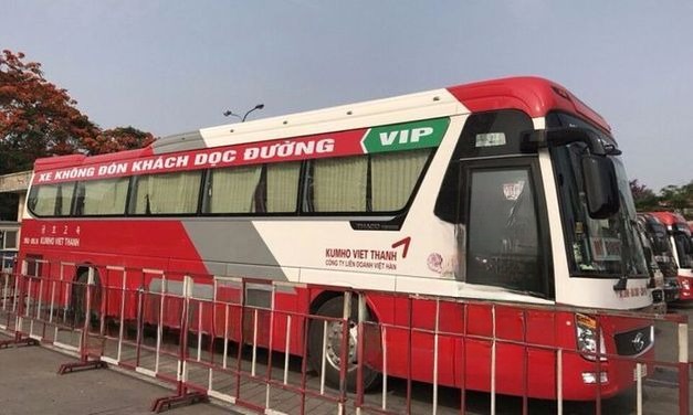 Xe KumHo Việt Thanh Bên hông xe Ghế ngồi 45 chỗ VIP