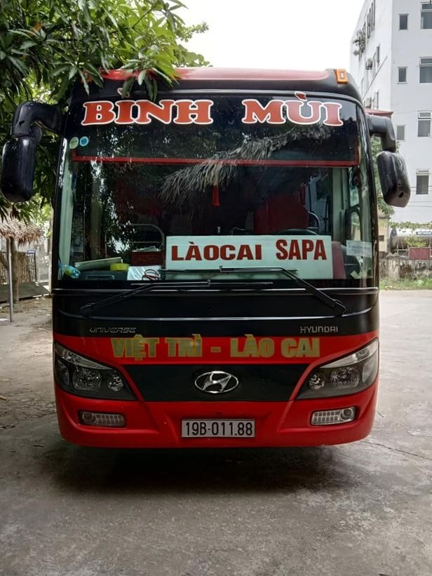 Xe Bình Mùi Mặt trước xe Ghế ngồi 30 chỗ