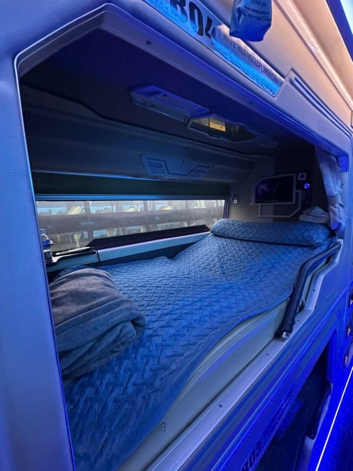 Xe Hoàng Giáp Giường nằm Limousine giường nằm 22 chỗ