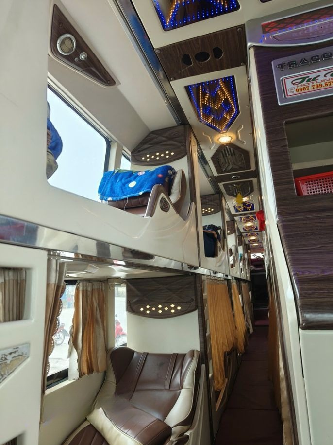 Xe Tư Viễn Nội thất 34 cabin VIP