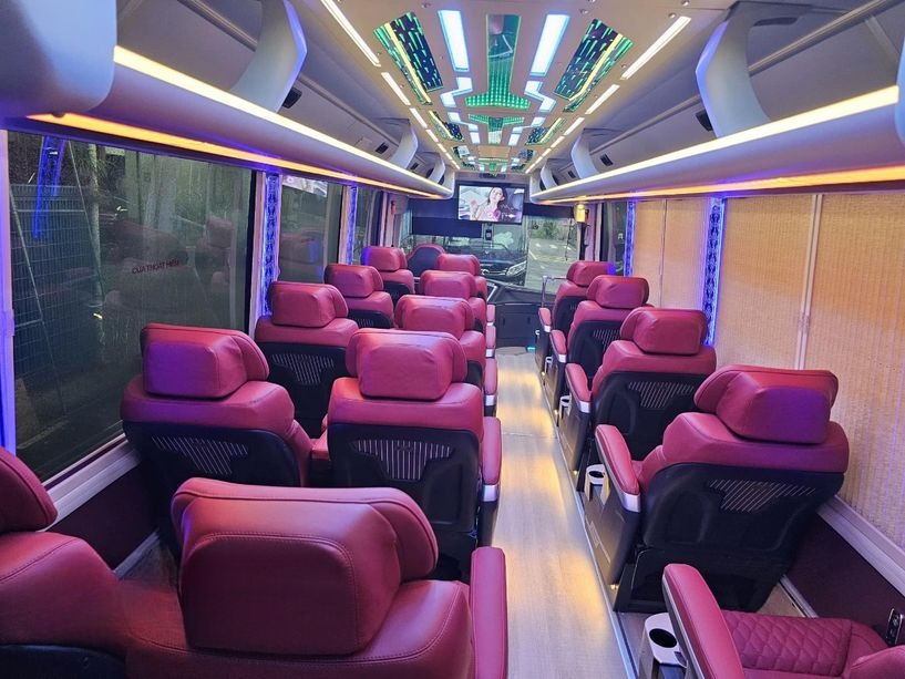 Xe Duy Quang Limousine Tiện ích Limousine 20 chỗ