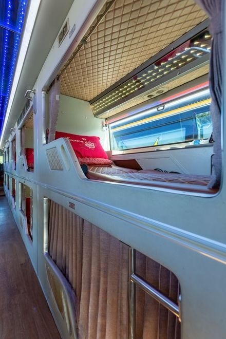 Xe Phong Phú Nội thất Tiện ích Limousine 22 Phòng