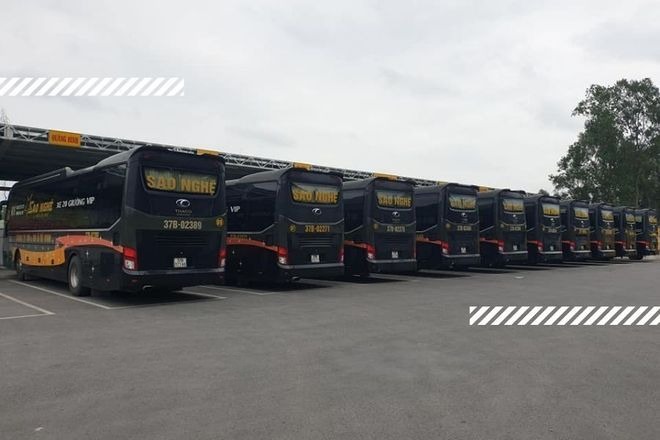 Xe Sao Nghệ Limousine Mặt sau xe Limousine 22 Giường VIP (Có WC)