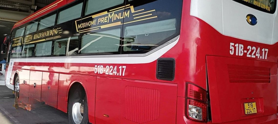 Xe Chuônl Ẩn Bên hông xe Limousine 24 Phòng