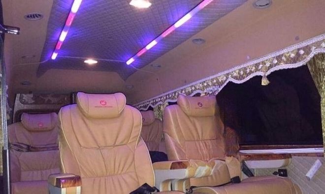 Limousine 9 chỗ Mekong Limousine