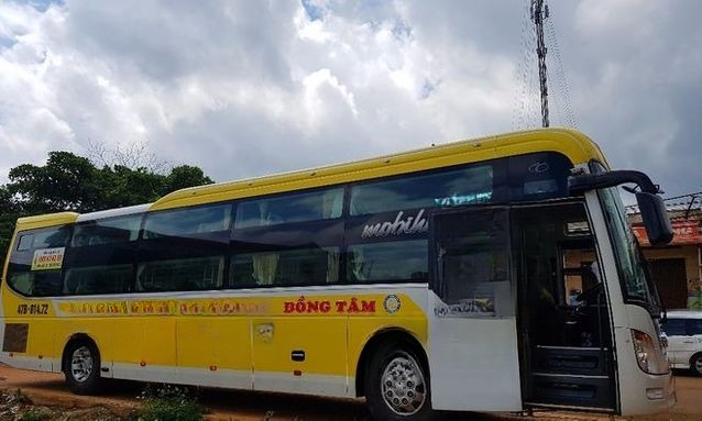Xe Đồng Tâm Bên hông xe Giường nằm 40 chỗ.