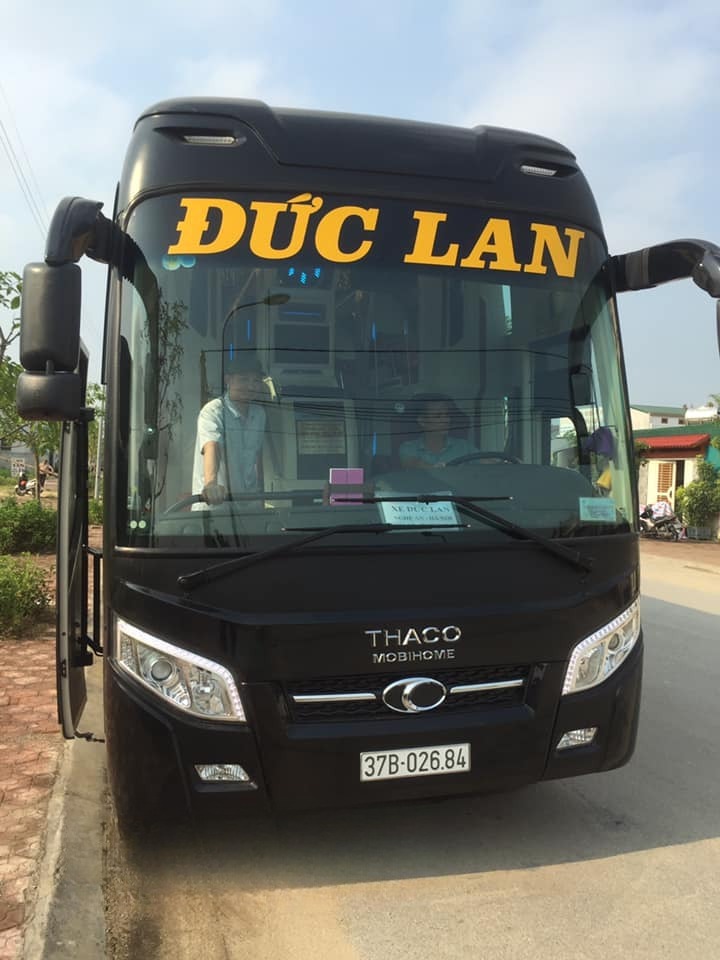 Xe Đức Lan Mặt trước xe 