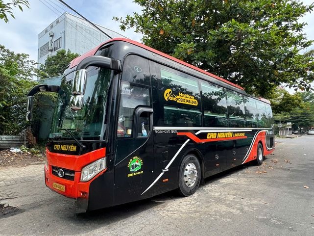 Xe Cao Nguyên Limousine Mặt trước xe Bên hông xe Giường nằm Xe 22 phòng có WC