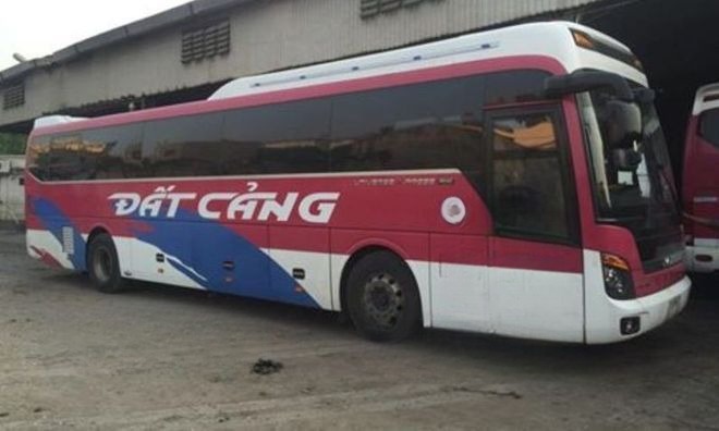 Xe Anh Huy Đất Cảng Mặt sau xe Limousine 24 chỗ