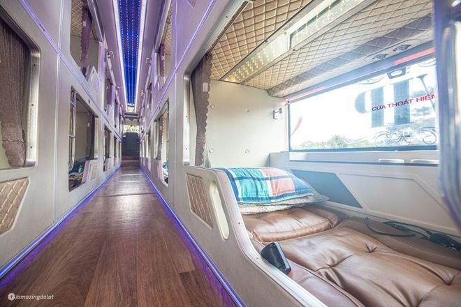 Xe Tân Niên Giường nằm Limousine 22 phòng