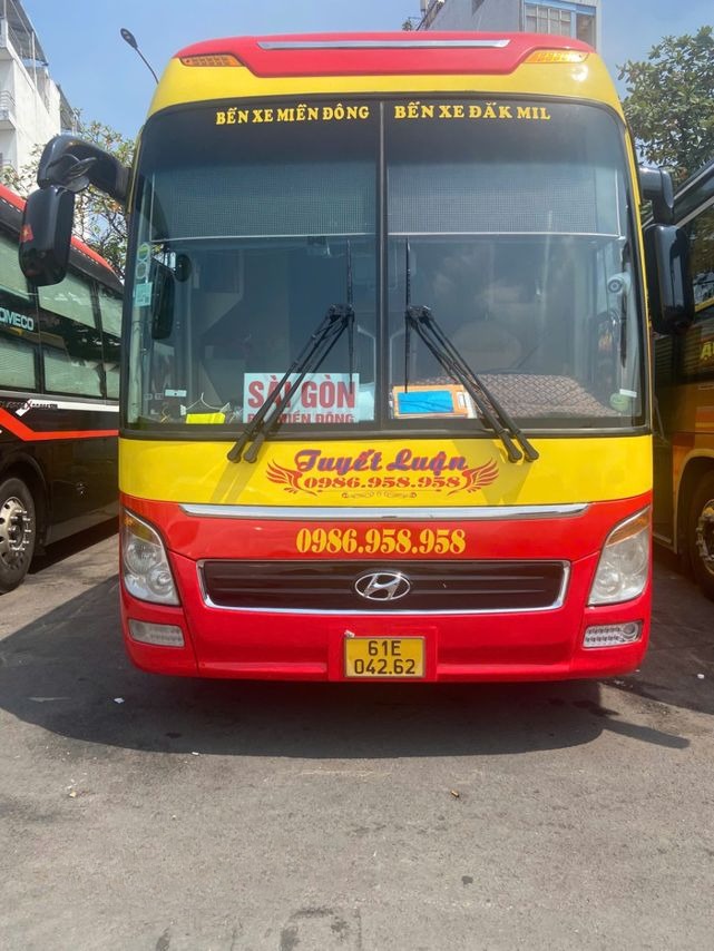 Xe Tuyết Luận Mặt trước xe 
