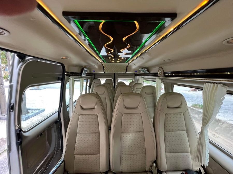 Xe Quang Minh Limousine Nội thất Tiện ích limousine 16 chỗ
