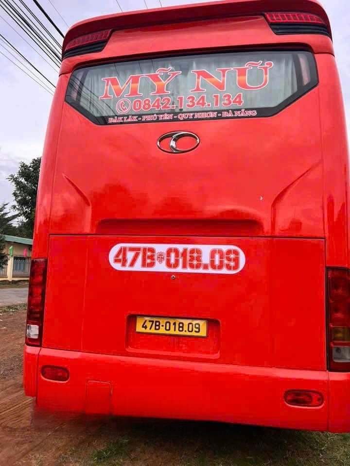 Xe Lovabus Mặt sau xe Giường nằm 44 chỗ