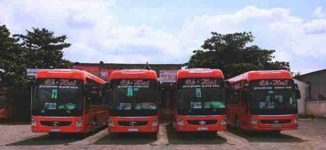 Xe tải chở hàng Cô Hai