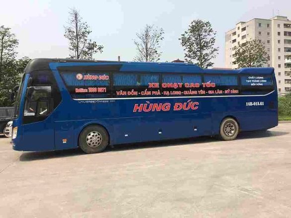 Xe Kết Đoàn Hùng Đức Bên hông xe Giường nằm 46 chỗ