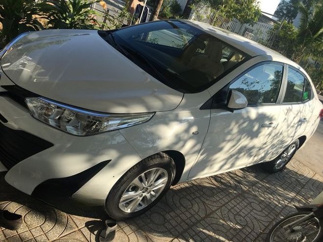 Xe Phú Quí Bên hông xe Ghế ngồi 7 chỗ