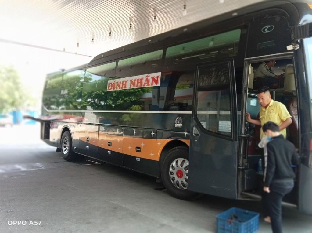 Xe Đình Nhân Bên hông xe Giường nằm 44 chỗ