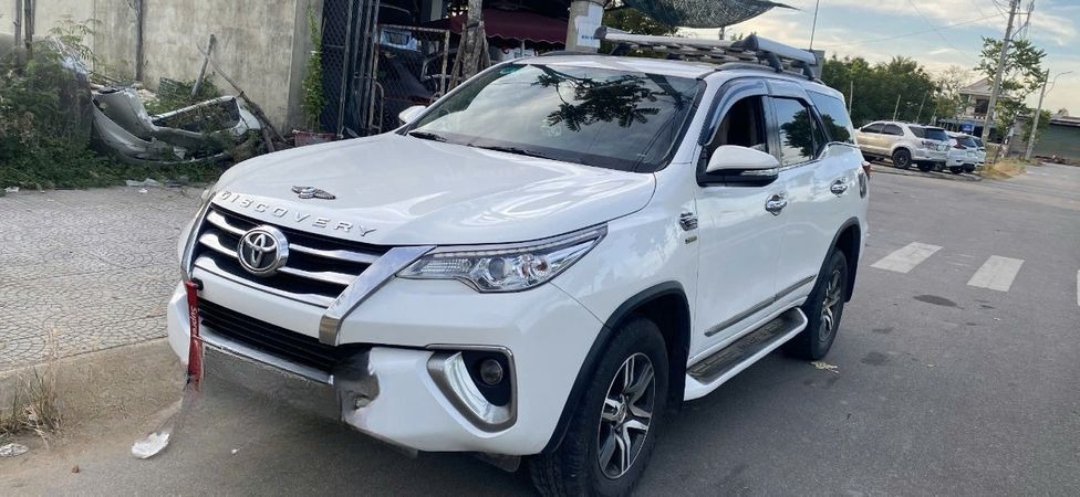 Xe Rin Hà Limousine Mặt trước xe Xe 7 chỗ
