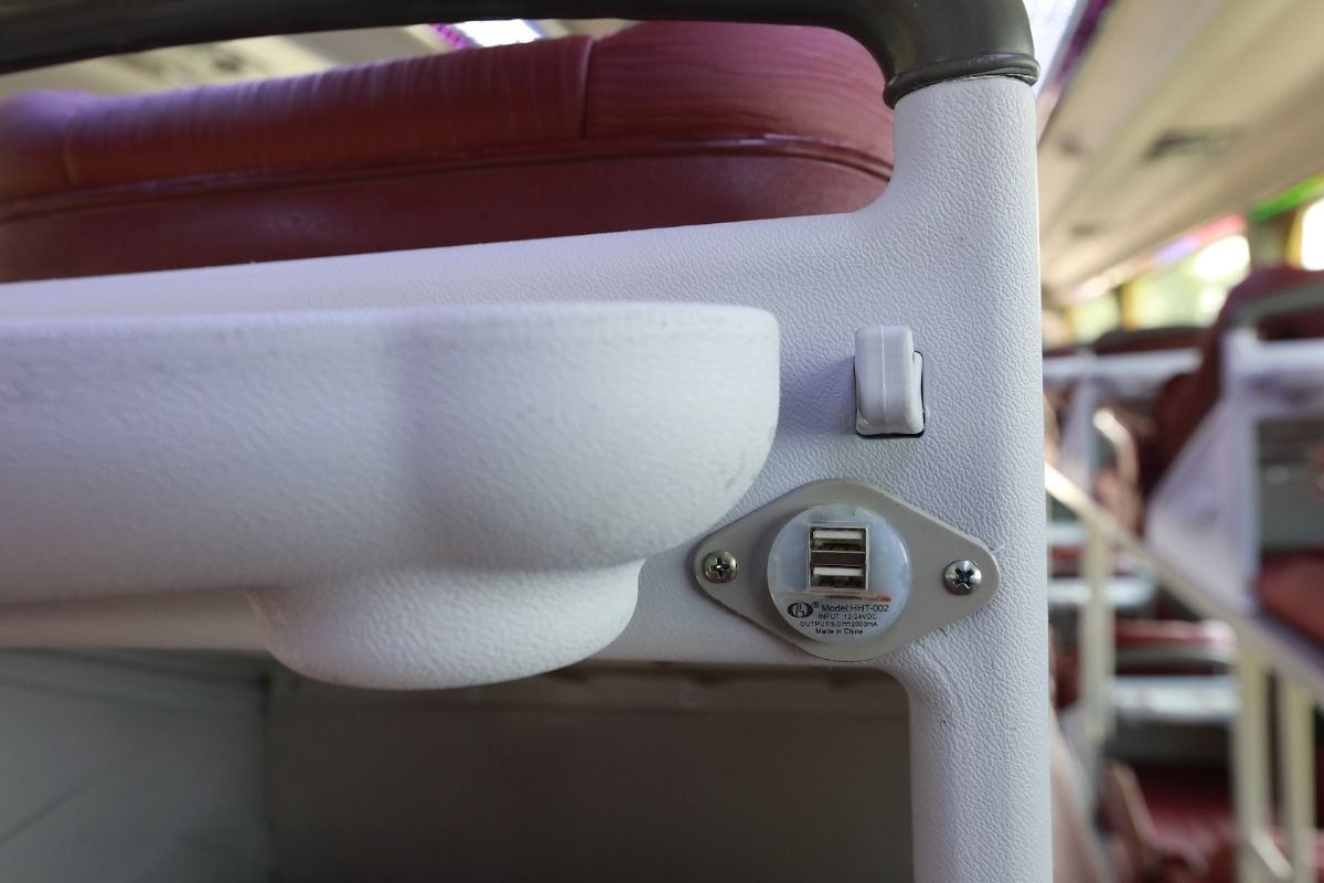 Xe Green Travel Tiện ích Giường nằm 40 chỗ