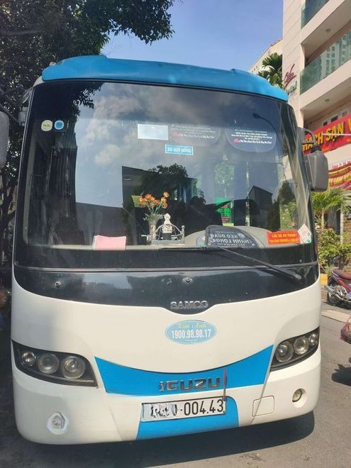 Xe Kim Anh (Bến Tre) Mặt trước xe Ghế ngồi 29 chỗ