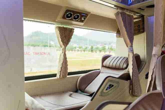 Xe Cường Nguyệt Tiện ích Limousine giường phòng 34 chỗ